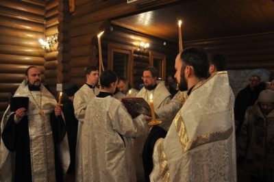 Епископ Флавиан возглавил всенощное бдение в храме Иоанна Предтечи накануне праздника Рождества Христова