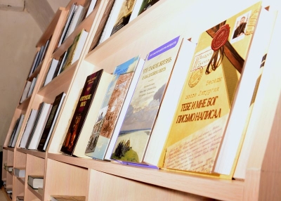 В Спасо-Суморином монастыре организовали выставку духовной литературы