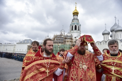 В празднование дня памяти Георгия Победоносца митрополит Игнатий совершил чин великого освящения Александро-Невского храма в Вологде и возглавил Литургию в новоосвященном храме