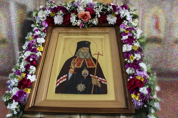 В Вологду привезут икону святителя Луки, архиепископа Крымского с частицей мощей