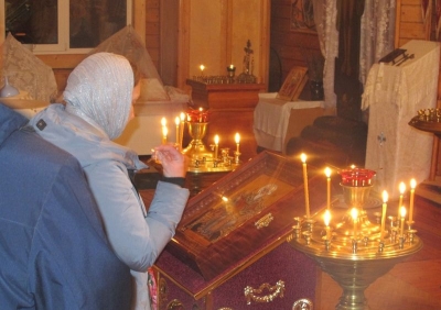 Верующие поселка Юбилейный Тотемского района встретили православные святыни
