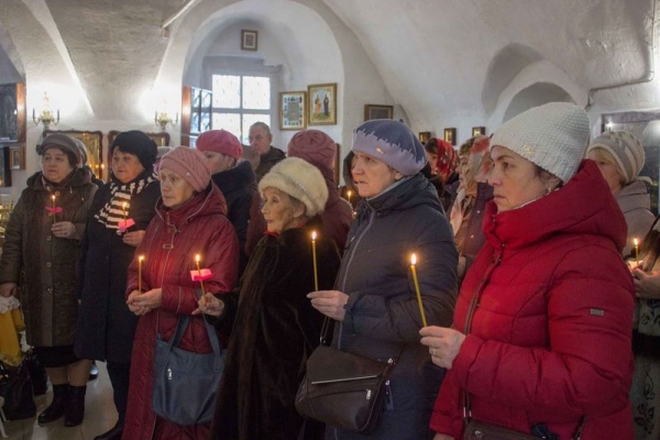 В Казанском храме Вологды помолились о погибших при исполнении служебного долга сотрудниках МВД