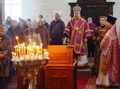 Епископ Тарасий совершил всенощное бдение в Прокопиевском кафедральном соборе в канун дня памяти преподобной Марии Египетской