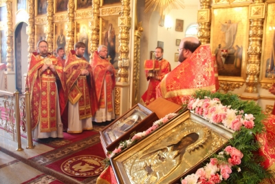 Епископ Флавиан совершил Литургию в храме Архиерейского Воскресенского подворья