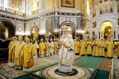 В день открытия Международных Рождественских чтений митрополит Вологодский и Кирилловский Игнатий принял участие в Литургии в Храме Христа Спасителя