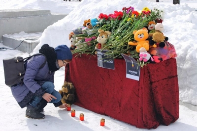 В Кирилловском благочинии верующие молятся об упокоении погибших в кемеровском торговом центре