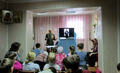 Военный журналист рассказал детям Никольского храма о вкладе православных вологжан в Великую Победу