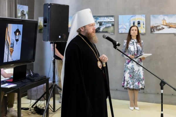 Митрополит Савва участвовал в торжественном открытии фотовыставки в честь юбилея Спасо-Прилуцкого Димитриева монастыря