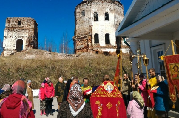 В Георгиевском храме села Троицкое отпраздновали первый престольный день