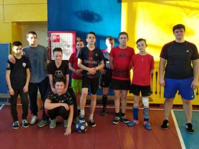Православная молодежная группа «Крылья» организовала футбольный матч для воспитанников центра помощи детям