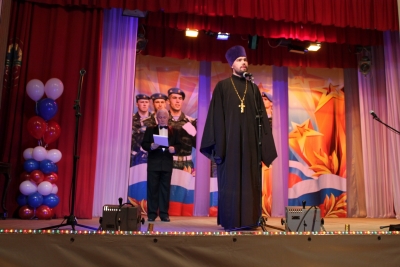 Иерей Алексий Лисенков поздравил ветеранов и военнослужащих города Сокола с Днем защитника Отечества