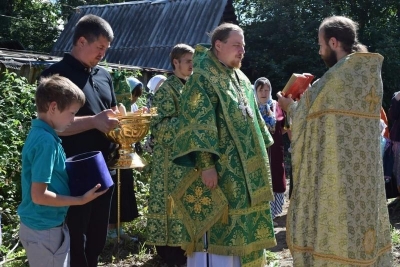 Епископ Тарасий совершил Божественную литургию в восстанавливаемом храме Антония и Феодосия Печерских