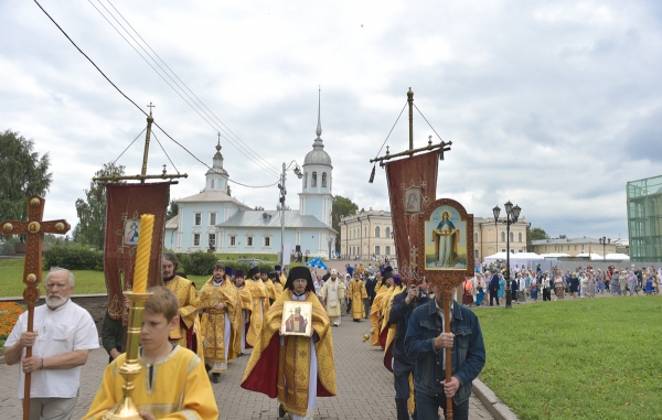 Центром празднования 1030-летия Крещения Руси и дня памяти равноапостольного князя Владимира в Вологодской епархии стал Софийский Успенский кафедральный собор в Вологде