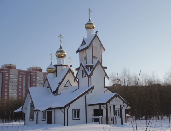 Епископ Флавиан провел выездное совещание по строящимся храмам города Череповца