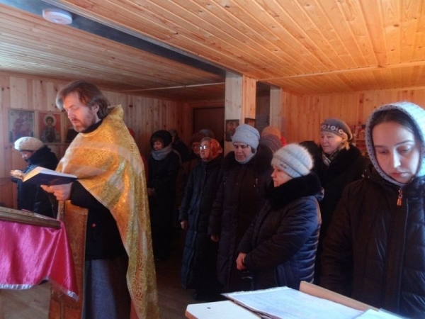 В день 140-летия со дня рождения репрессированного священника Белозерского района Петра Сретенского совершили литию