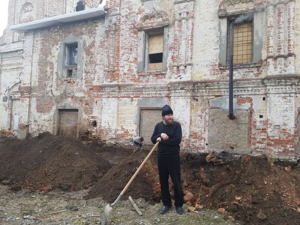 В Иоанно-Богословском храме города Вологды продолжаются ремонтно-восстановительные работы