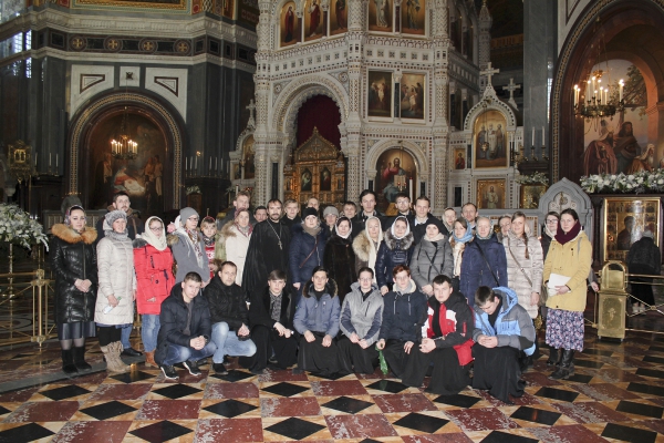 Архиерейский хор кафедрального собора Вологды спел Божественную литургию в Храме Христа Спасителя Москвы