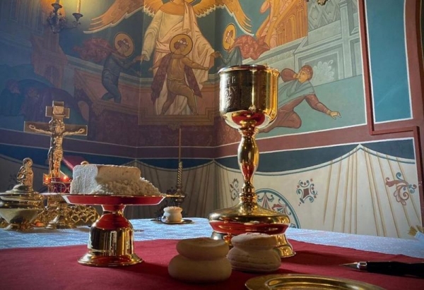 Во Вселенскую родительскую субботу епископ Игнатий совершил Литургию в кафедральном соборе Череповца