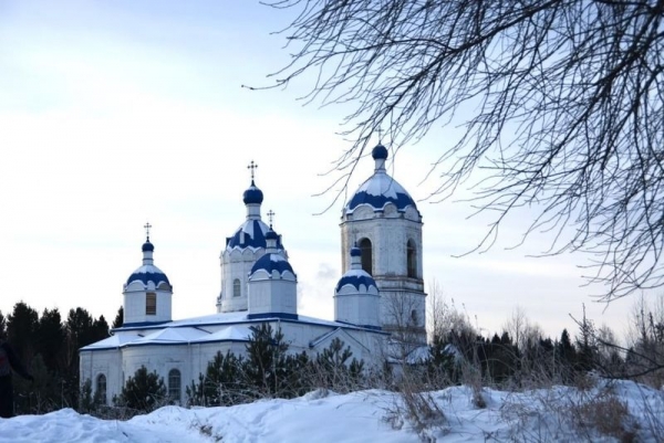 Прихожане Введенского храма села Байдарово приняли участие в архиерейском богослужении