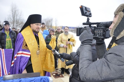 Епископ Флавиан совершил чин закладки нового храма в Зашекснинском районе города Череповца