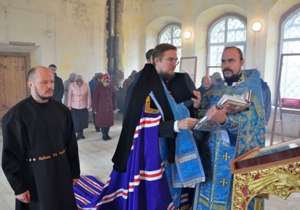 В праздник Покрова Пресвятой Богородицы епископ Флавиан возглавил богослужение в храме села Конечное