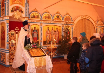 Участники XI Международного фестиваля «Рождественская мечта» посетили Владимирский храм деревни Бобровниково