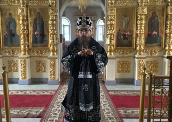 В Великий Понедельник епископ Игнатий возглавил богослужение в храме Архиерейского Воскресенского подворья города Череповца