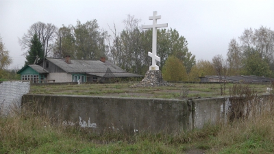 Телеканал СОФИЯ. Деревня Борисоглебское: молельный дом и поклонный крест на месте разрушенной Леонтьевской церкви