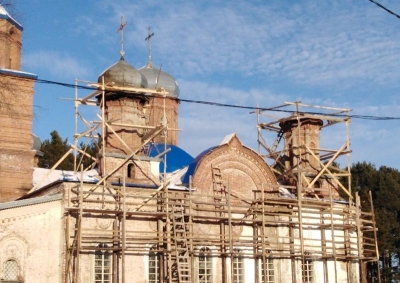 Завершено восстановление кровли Успенского храма в Кичменгском Городке