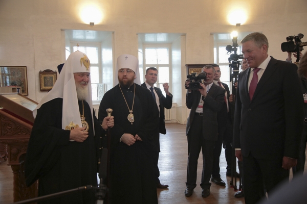 Святейший Патриарх Кирилл посетил Воскресенский и Софийский кафедральные соборы Вологды
