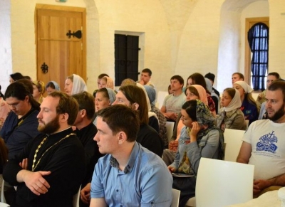 Для участников молодежного лагеря «Вера и дело 2015» прошел семинар по социальному проектированию