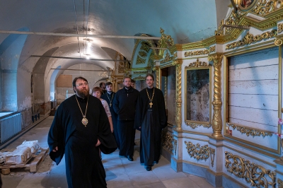 В исторической части Великого Устюга митрополит Игнатий посетил и осмотрел комплекс храмов бывшего Спасо-Преображенского женского монастыря