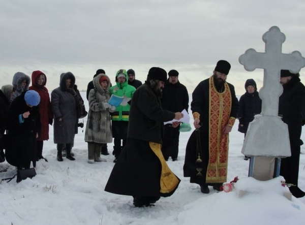 На Поповых горах состоялась панихида по пострадавшим за веру Христову священнослужителям