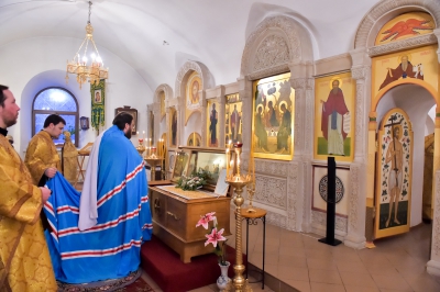 В день памяти Святителя Николая Чудотворца митрополит Игнатий совершил Литургию в Никольском храме во Владычной слободе