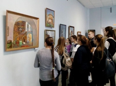 В Красавине открылась выставка работ заслуженного художника России Латынцева