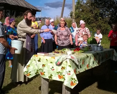 В часовне деревни Фефилово состоялся молебен с водоосвящением