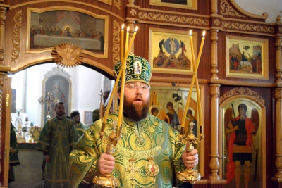 Митрополит Игнатий совершил Литургию в Свято-Троицком Павло-Обнорском мужском монастыре