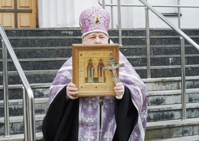 Духовенство кафедрального собора Череповца совершило крестный объезд вокруг города