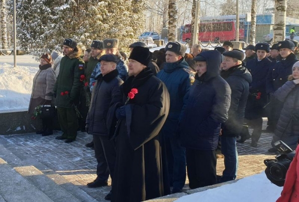 В Вологде прошло торжественное мероприятие по случаю 75 годовщины со дня полного освобождения Ленинграда от фашистской блокады