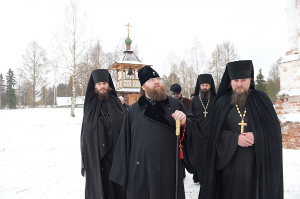 Митрополит Игнатий посетил Свято-Троицкий Павло-Обнорский монастырь