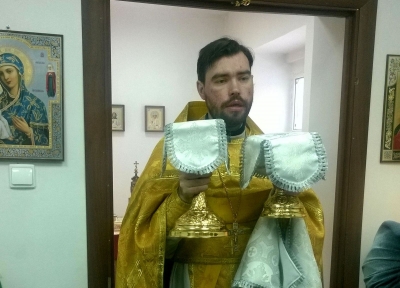 На приходе святого праведного Иоанна Кронштадтского города Сокола совершена первая Литургия
