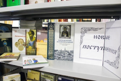 Книжный фонд семинарской библиотеки пополнился новой учебной литературой