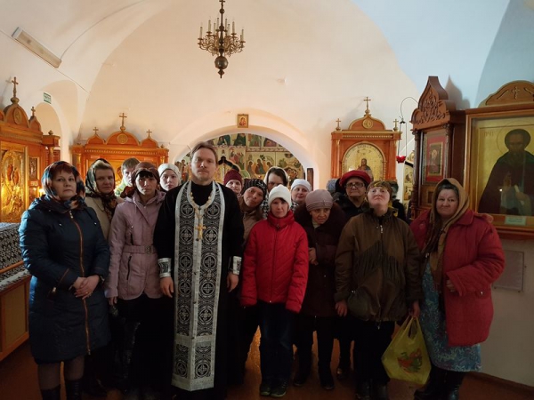 В Константино-Еленинском храме Вологды прошла экскурсия для подопечных психоневрологического интерната №1