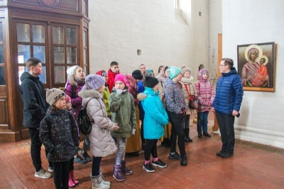 Дети из приемных семей посетили Спасо-Прилуцкий монастырь